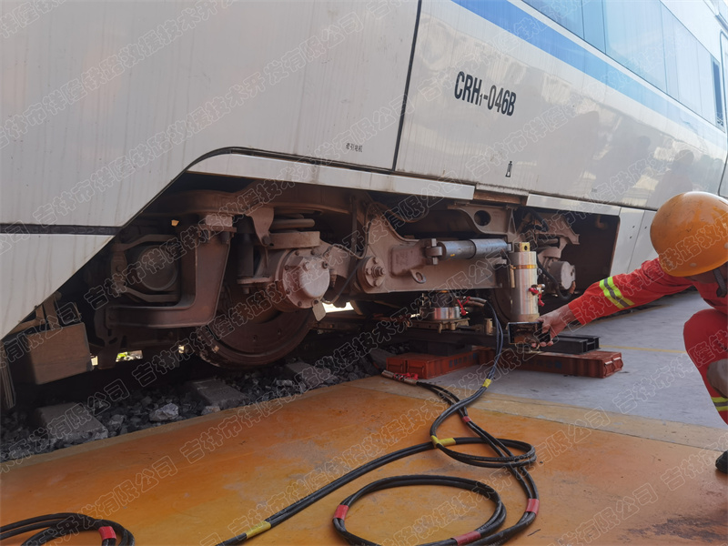 动车，液压救援起复 (6).jpg