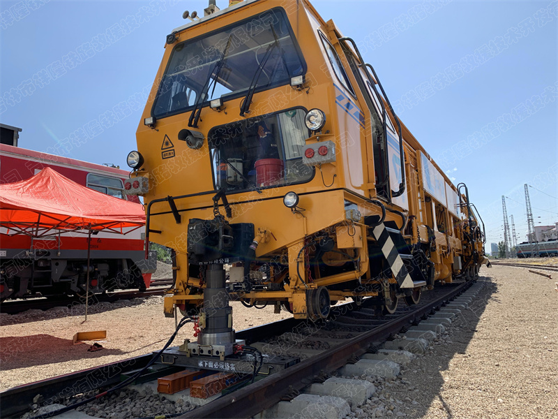 大型养路机械，液压救援起复 11.jpg